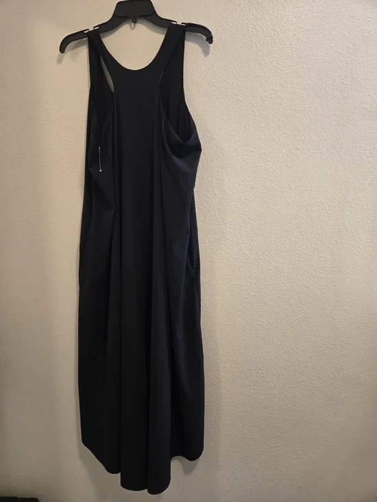 Athleta Black Presidio Traveler Scoop-Neck Sleeveless Dress - Picture 4 of 7